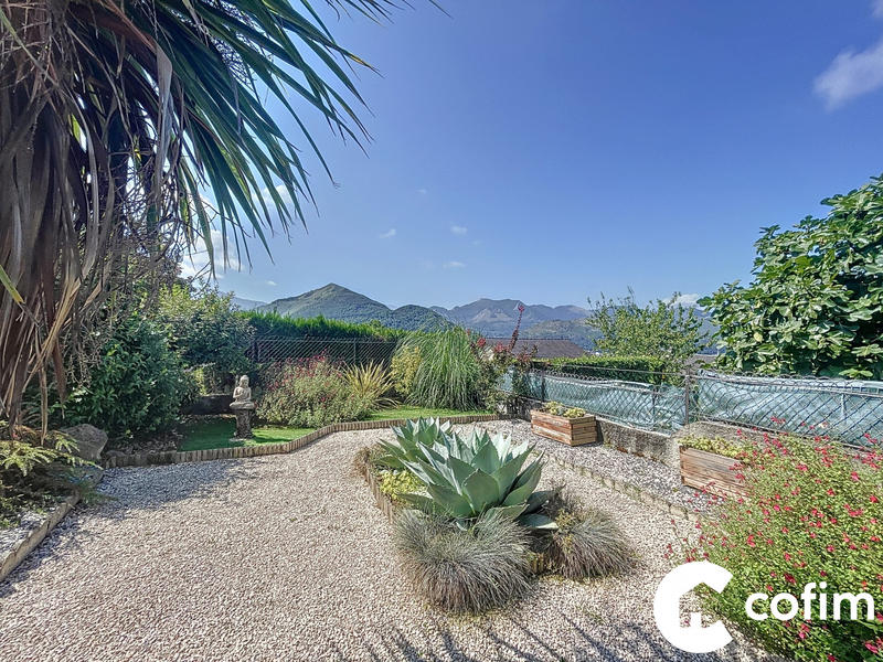 Maison - 185 m² - 6 pièces