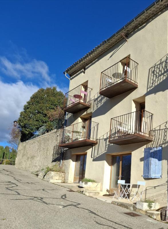 Maison de village - 214 m² - 7 pièces