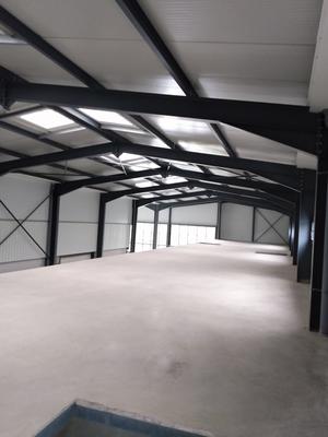 Local d'activité / Entrepôt - 592 m² - 2 pièces