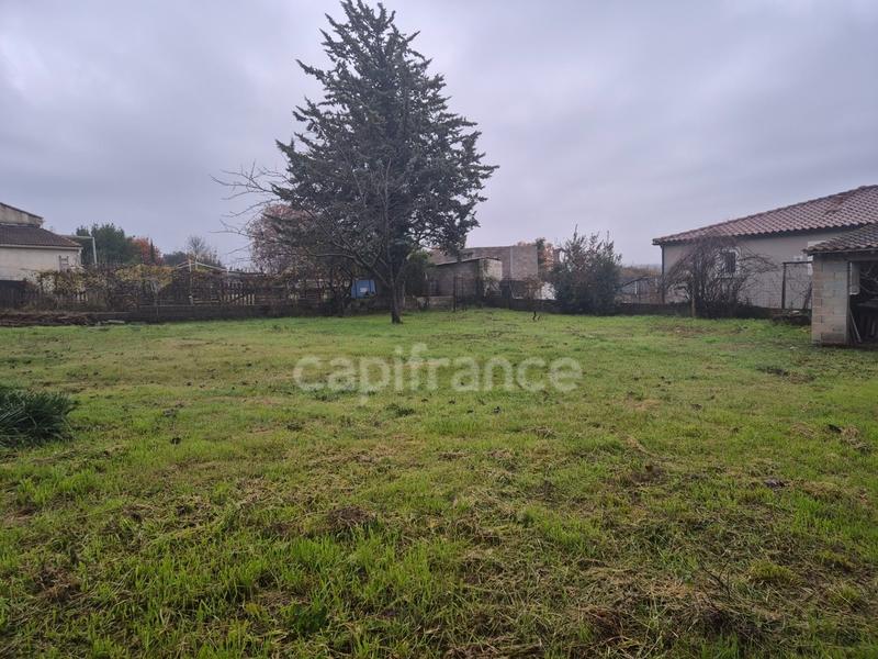 Terrain constructible - 754 m²