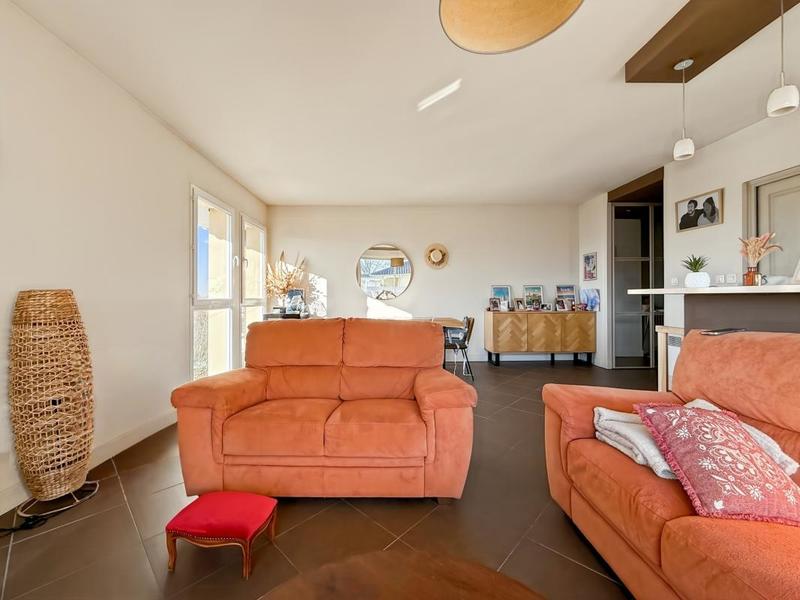 Appartement - 85 m² - 3 pièces