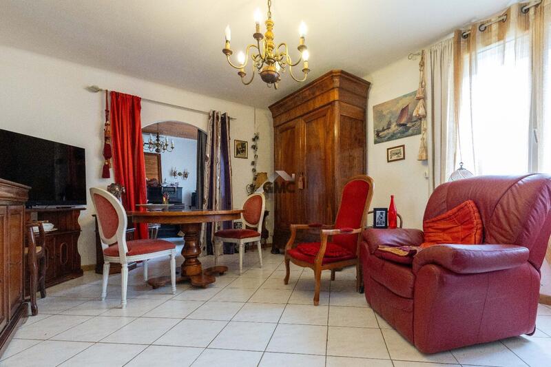 Maison - 98 m² - 4 pièces