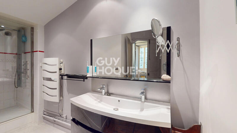 Appartement - 140 m² - 4 pièces