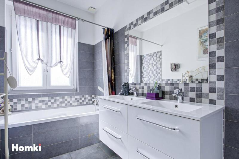 Maison - 128 m² - 5 pièces