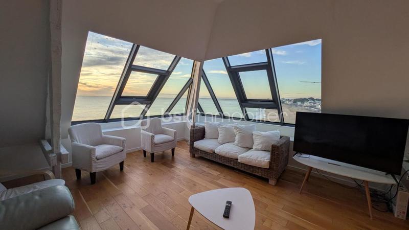 Demeure - 195 m² - 7 pièces