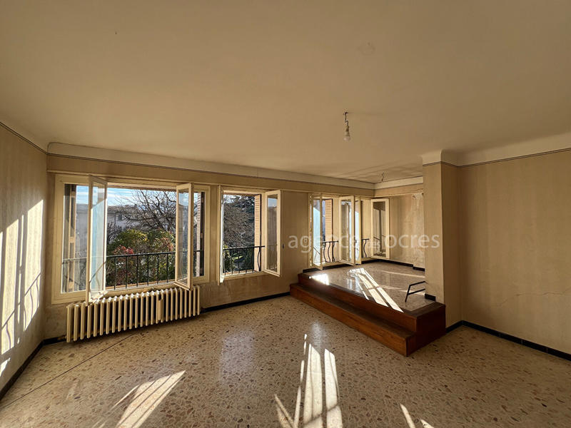 Maison - 180 m² - 7 pièces