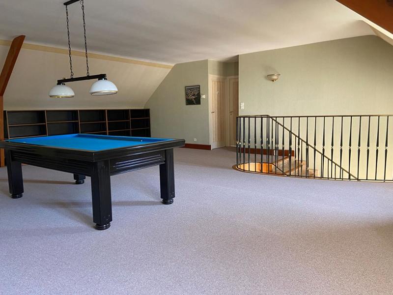 Maison - 229 m² - 6 pièces