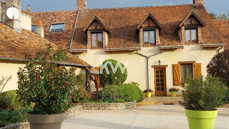 Corps de ferme - 360 m² - 15 pièces