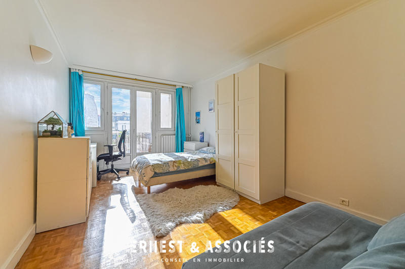 Appartement - 97 m² - 5 pièces