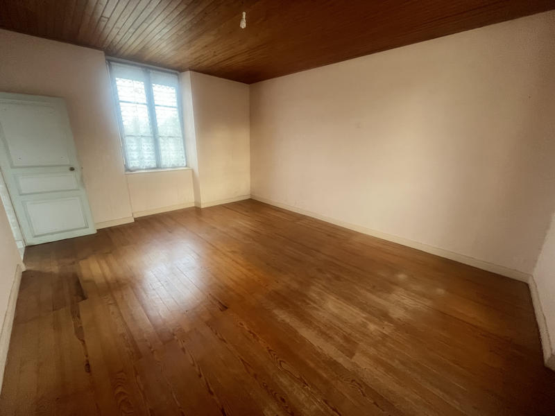 Maison - 102 m² - 4 pièces