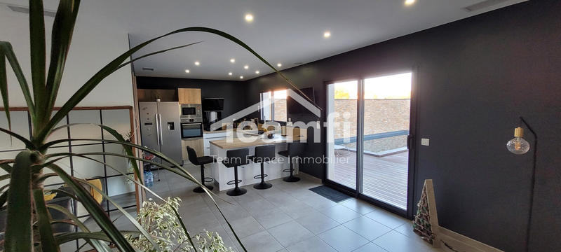 Maison contemporaine - 90 m² - 5 pièces