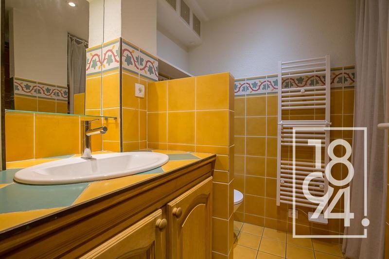 Appartement - 105 m² - 4 pièces