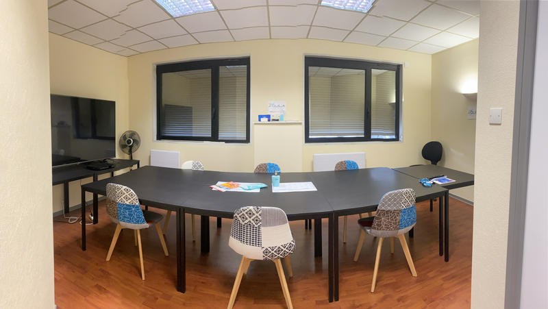 Local commercial - 147 m² - 6 pièces