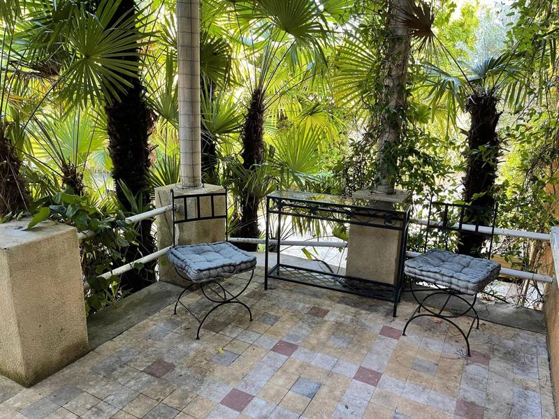 Maison - 250 m² - 7 pièces