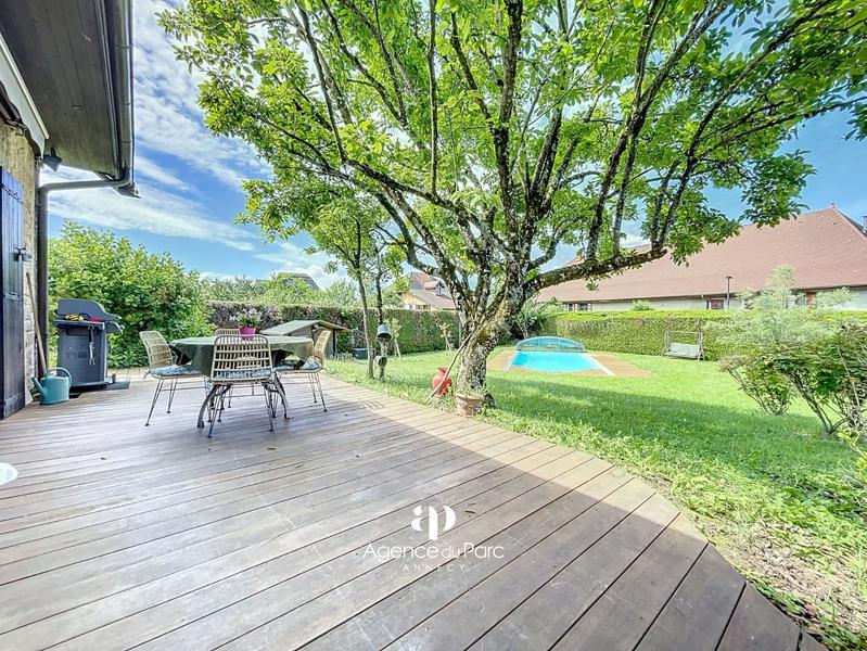 Maison traditionnelle - 185 m² - 8 pièces