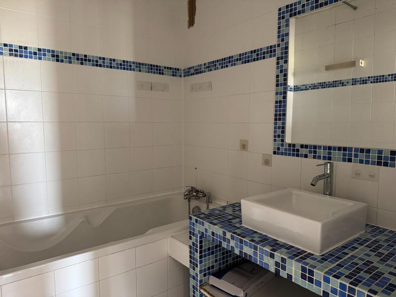 Appartement - 100 m² - 4 pièces