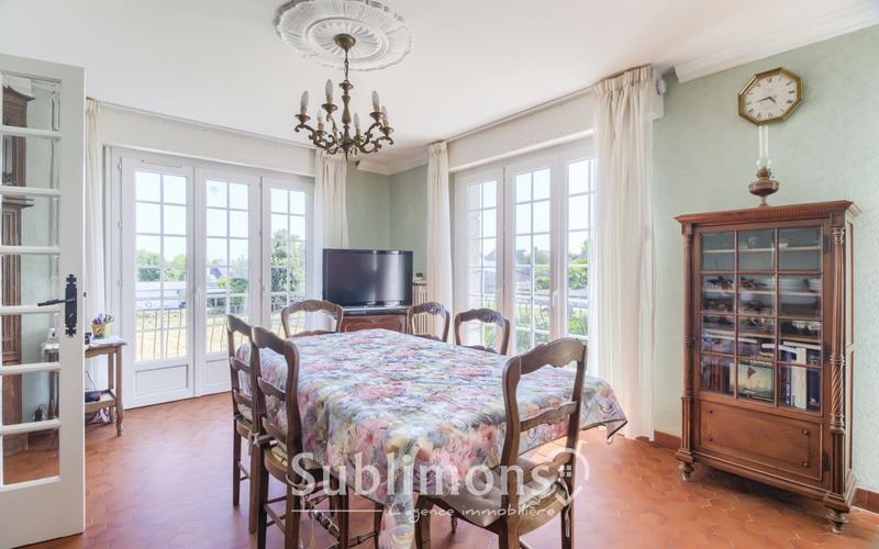 Maison traditionnelle - 170 m² - 6 pièces