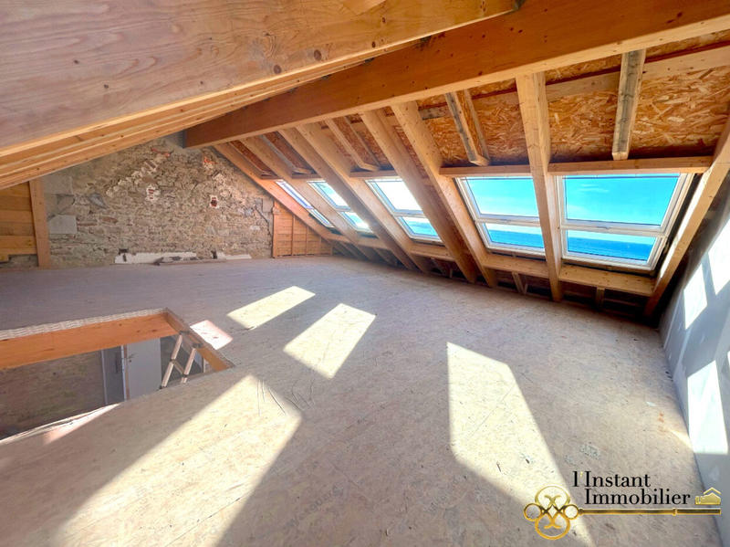 Appartement - 90 m² - 4 pièces