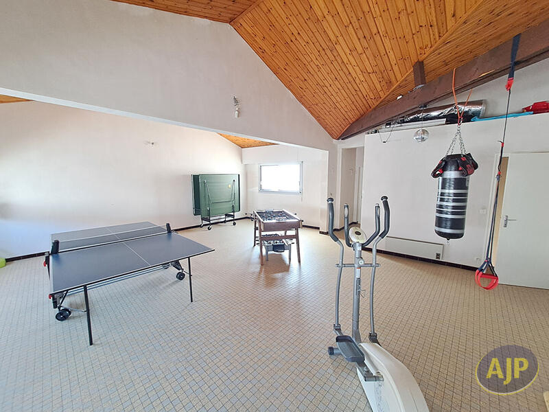 Maison - 90 m² - 2 pièces