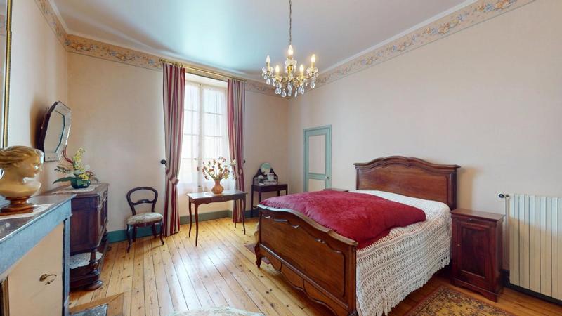 Maison de maîtres - 752 m² - 18 pièces