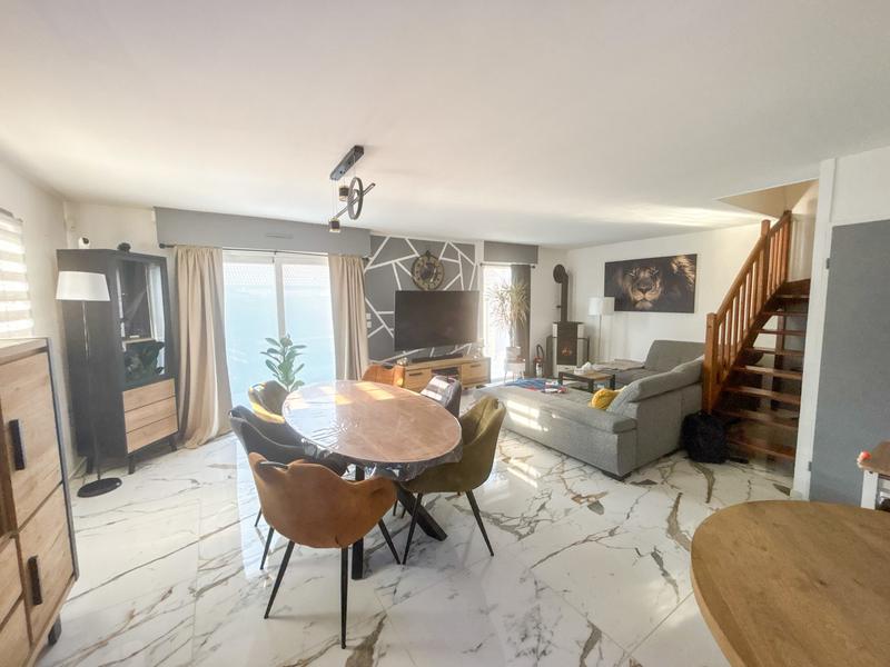 Maison - 100 m² - 5 pièces