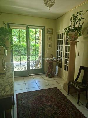 Maison de village - 211 m² - 7 pièces