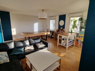 Appartement - 99 m² - 5 pièces
