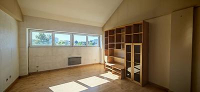 Loft - 70 m² - 3 pièces