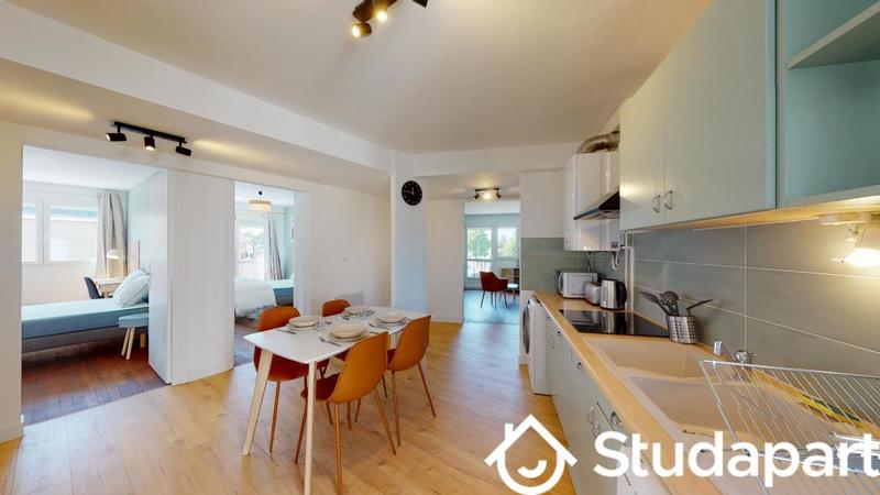 Chambre - 13 m² - 1 pièce