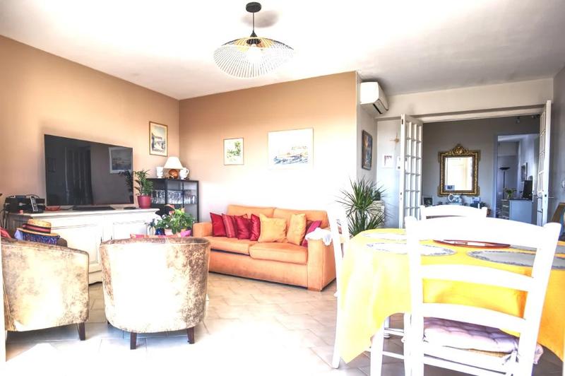 Appartement - 81 m² - 4 pièces