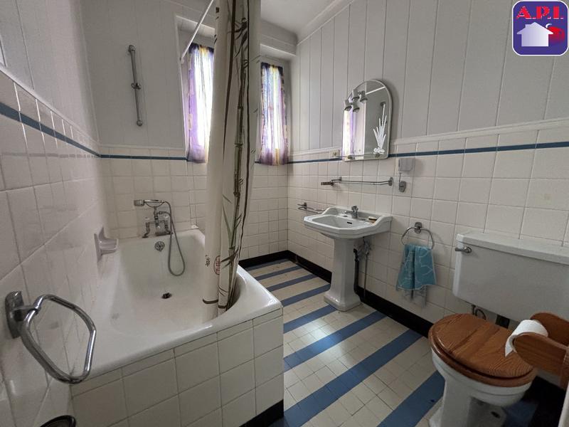 Maison - 137 m² - 6 pièces