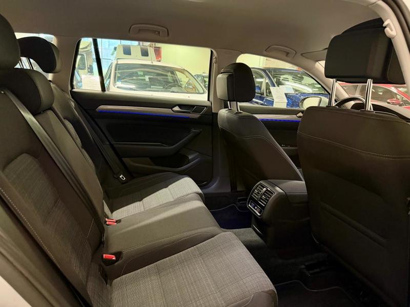 Volkswagen Passat Sw 1.6tdi 120ch Dsg7 - 1ere Main