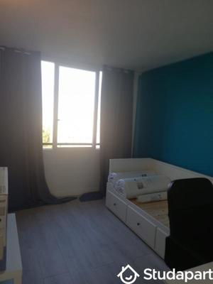 Chambre - 12 m² - 1 pièce