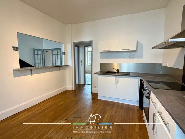 Appartement - 88 m² - 4 pièces