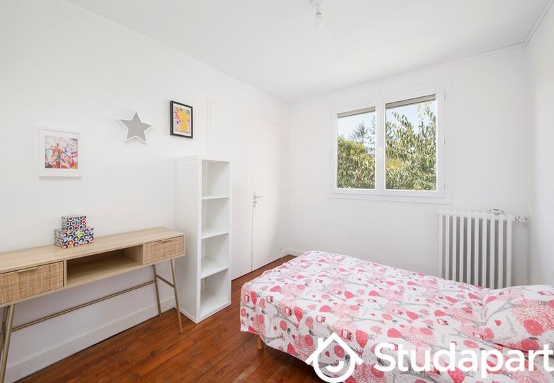 Chambre - 14 m² - 1 pièce