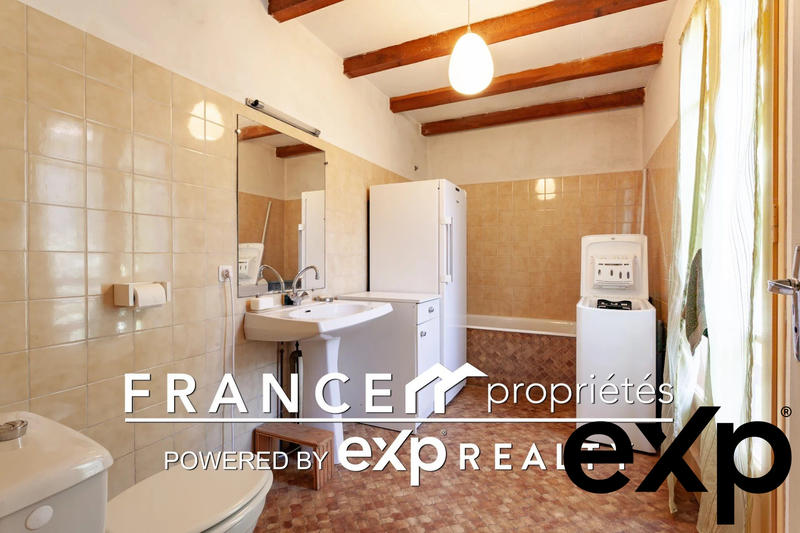 Maison - 223 m² - 7 pièces