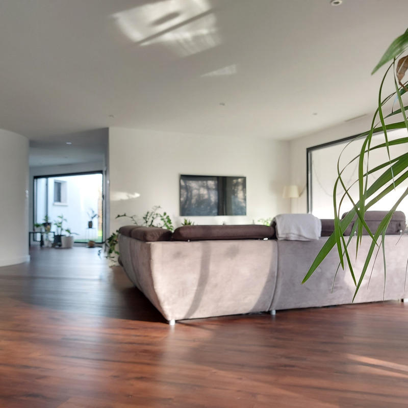 Maison - 216 m² - 7 pièces