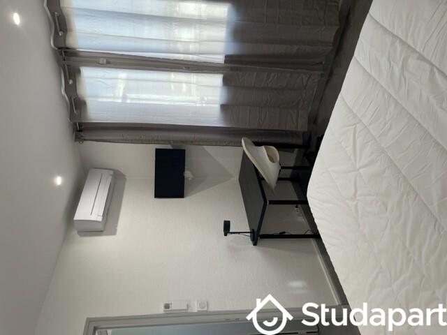 Chambre - 10 m² - 1 pièce