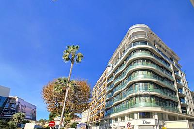 Appartement - 95 m² - 3 pièces