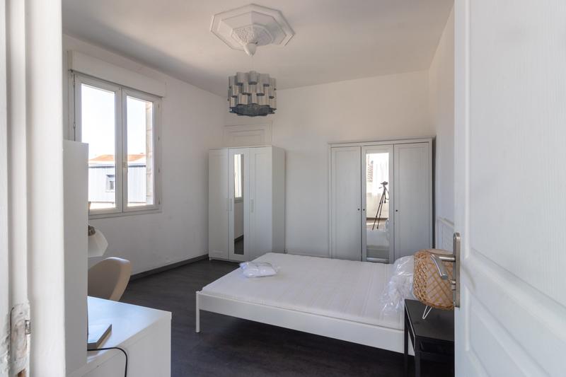 Appartement - 100 m² - 6 pièces