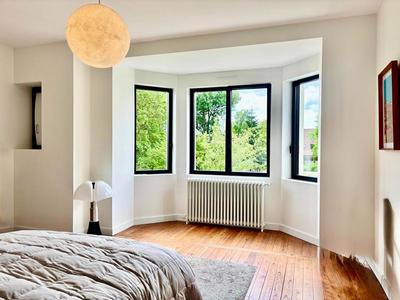 Maison - 292 m² - 8 pièces