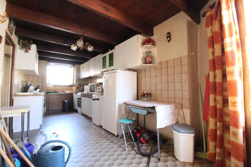 Maison - 235 m² - 8 pièces