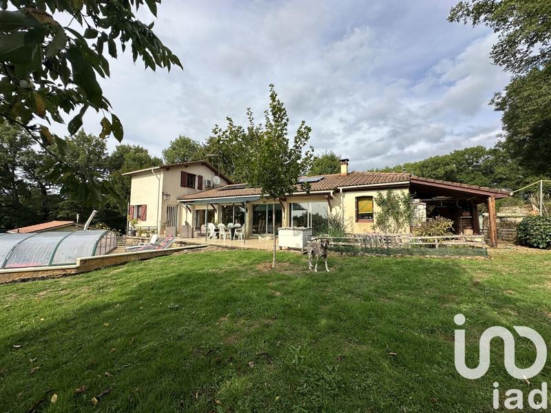 Maison - 176 m² - 7 pièces