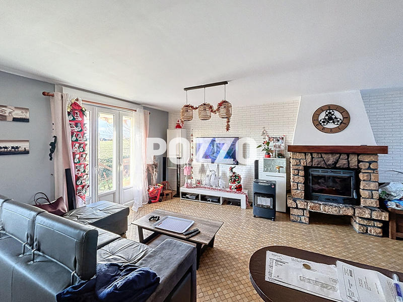 Maison - 93 m² - 5 pièces