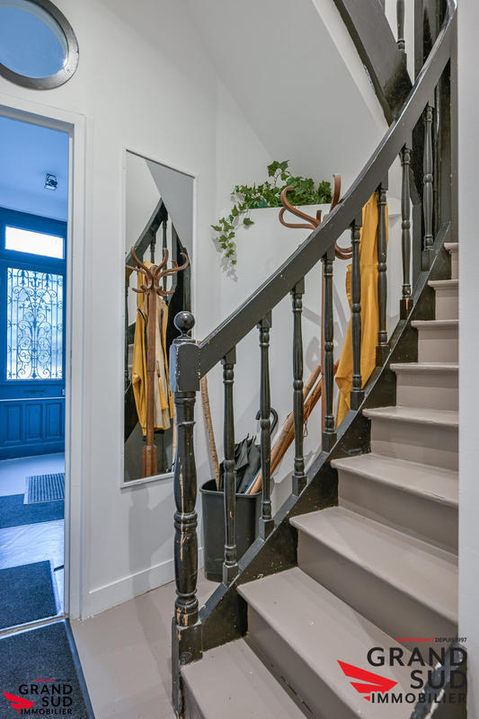 Maison ancienne - 250 m² - 11 pièces