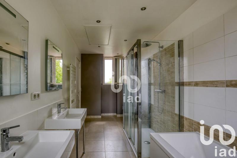 Maison - 177 m² - 6 pièces