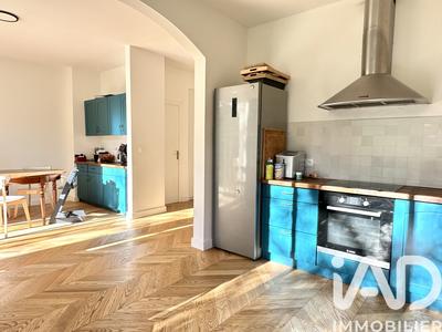 Maison - 181 m² - 8 pièces