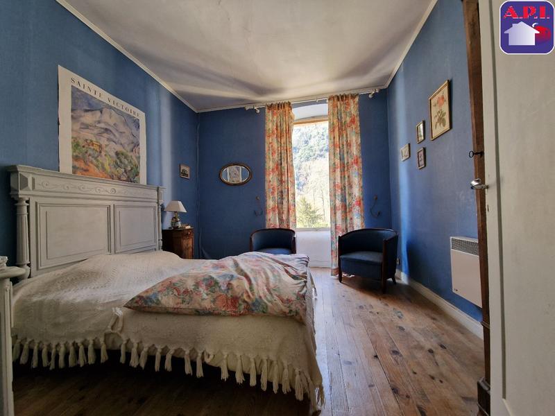 Appartement - 112 m² - 5 pièces