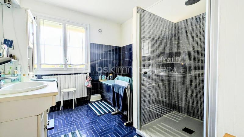 Maison - 153 m² - 7 pièces