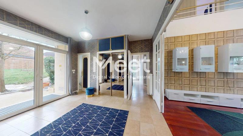 Maison d'architecte - 420 m² - 9 pièces